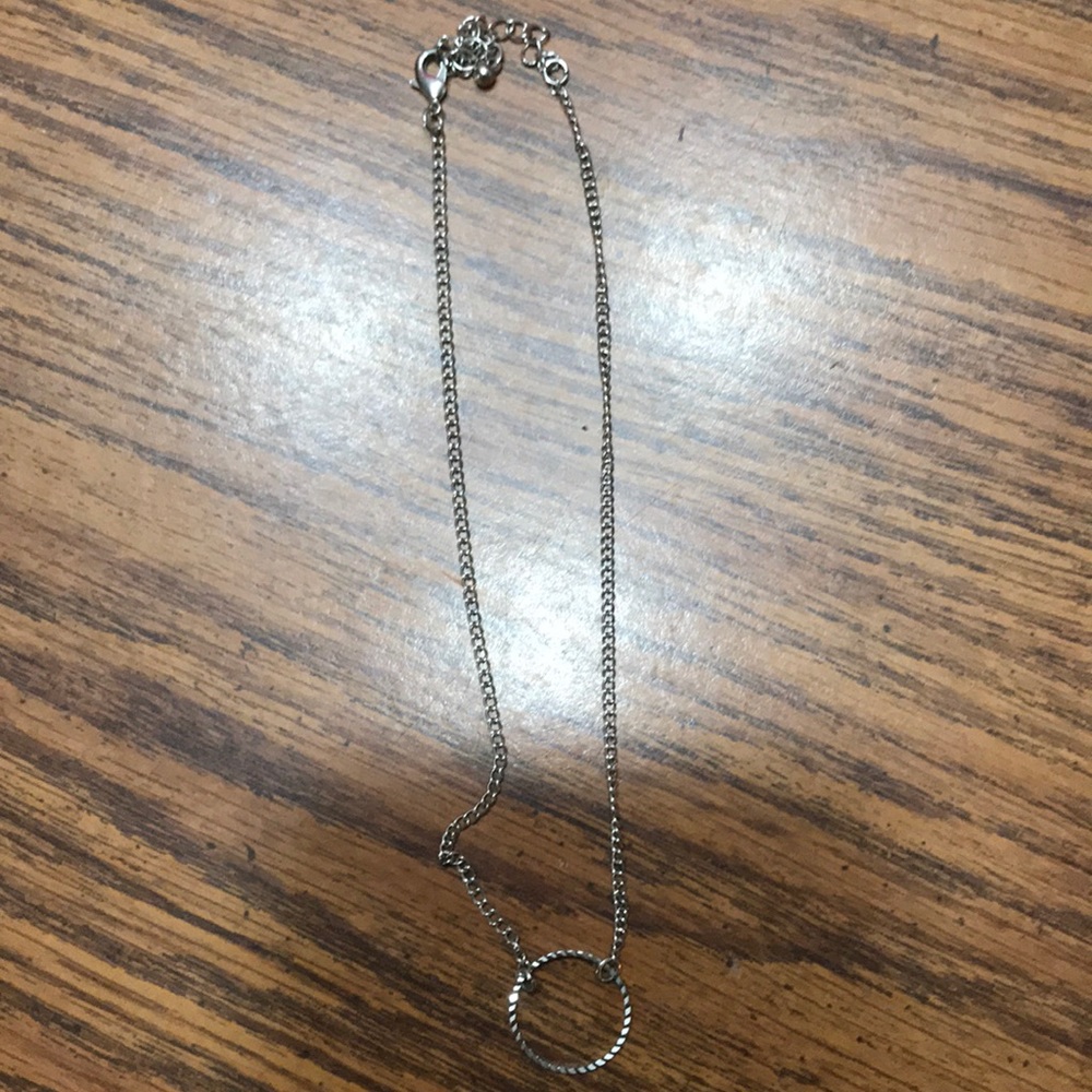 Adorable circle necklace.
